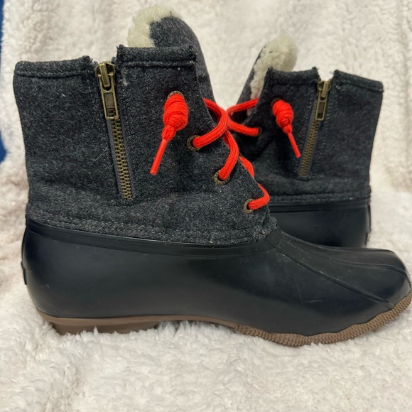 Women's Sperry® for J.Crew Shearwater flannel boots Size 10 Black W/ Red Laces - Picture 6 of 7